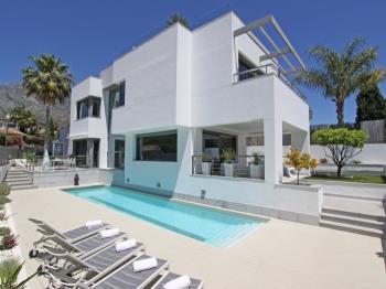 1118 Modern Villa - Apartment in Marbella