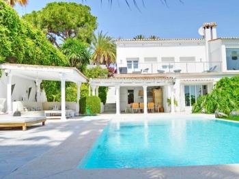 5502 Villa 4 bedroom Amazing View - Apartment in Marbella