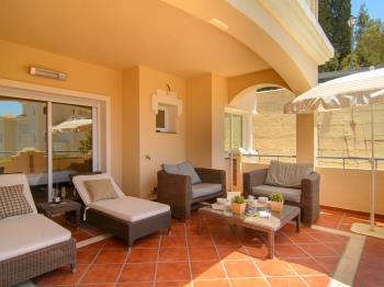 4510 modern apartment, jacuzzi, terrace - Apartment in Marbella